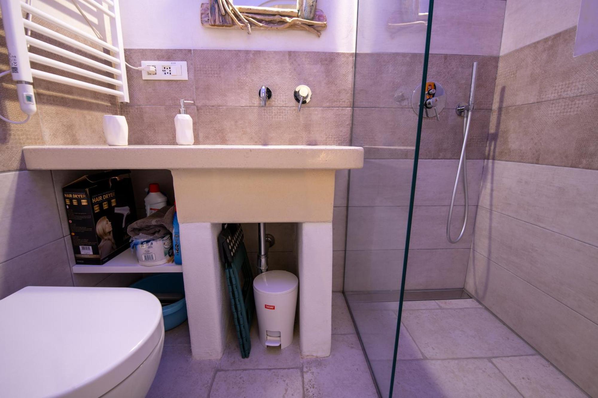 White House Flats & Studios Ostuni Room photo